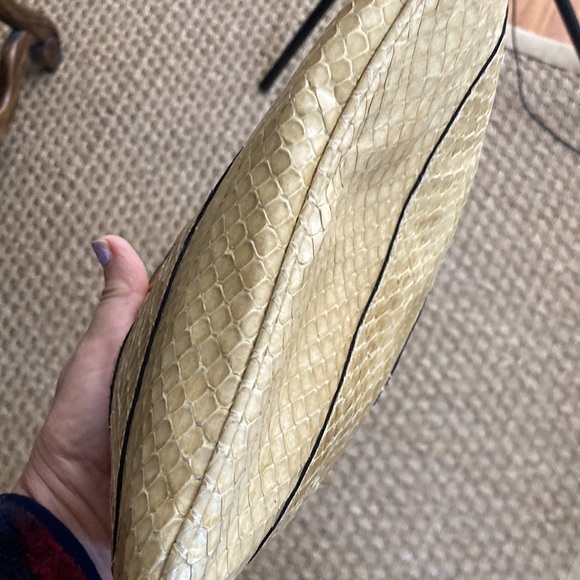 Salvatore Ferragamo vintage Snake buttercup  bag chain or clutch . - Picture 8 of 13